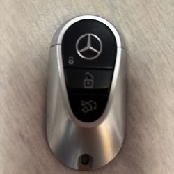 Genuine OEM 4 Button 2022-2025 Mercedes-Benz Smart Key Remote