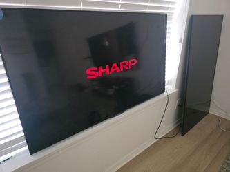 BIG 60 INCH TV