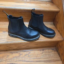 Dr Martens Shoes 👞 Size Us 7