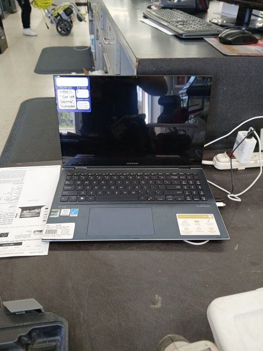 Asus Zenbook Pro 15 Oled