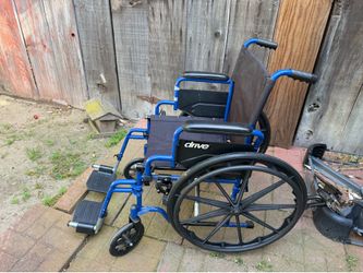 Drive wheelchair with foot rests