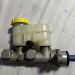 Mopar Master Cylinder 