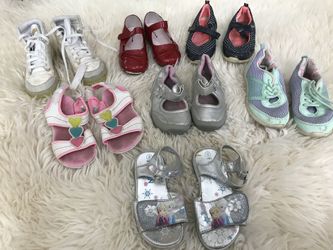 Girls shoes size 8 t