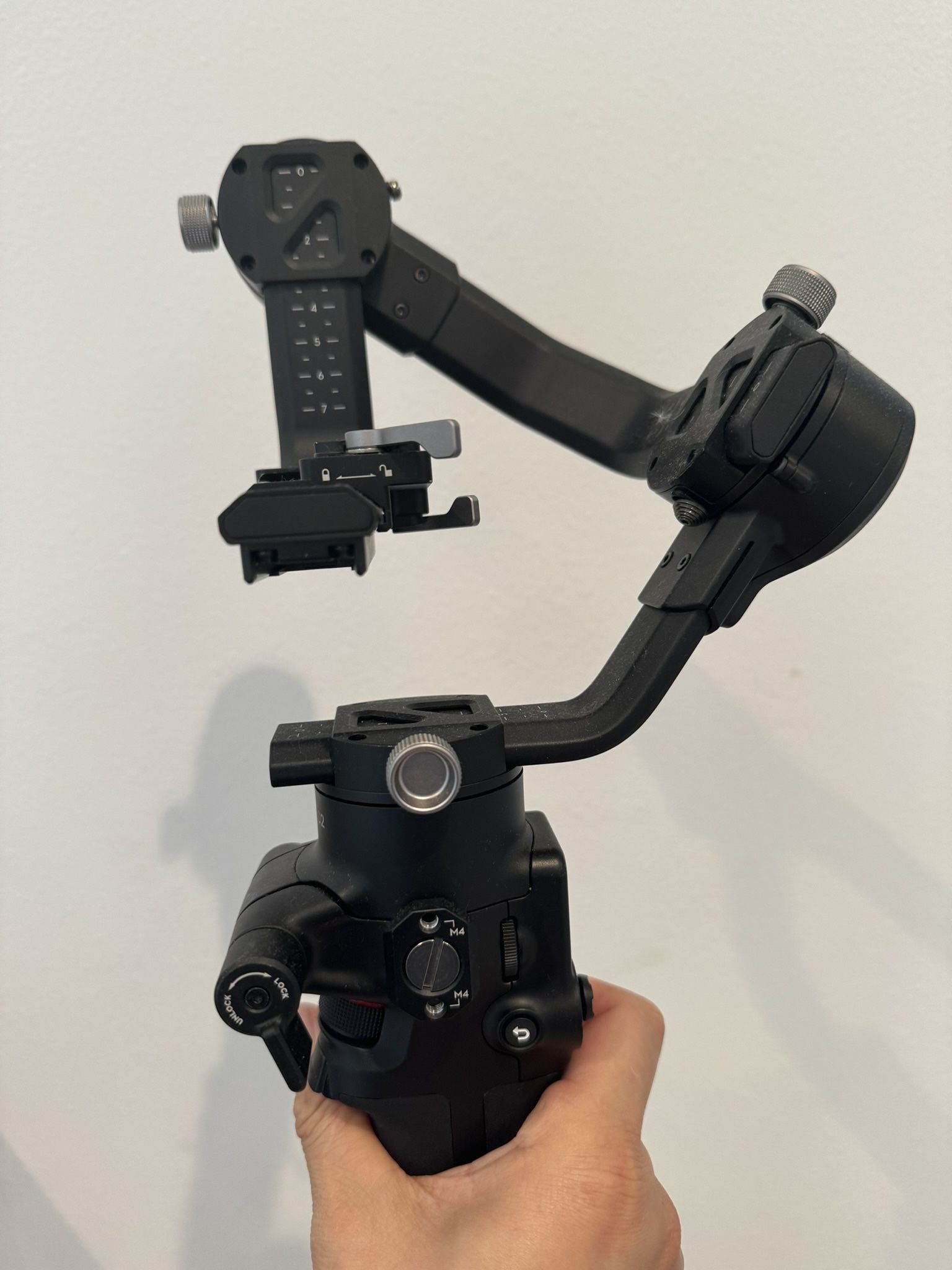 DJI Ronin-SC2, gimbal stabilizer, camera support, handheld gimbal, video stabilization, cinematography tool, content creation, professional videograph