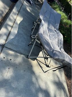 Camping Beach Portable Bed New Folding Lounge Chairs for Outside Portable Beds or Cots for Sunbathing Beach Poolside