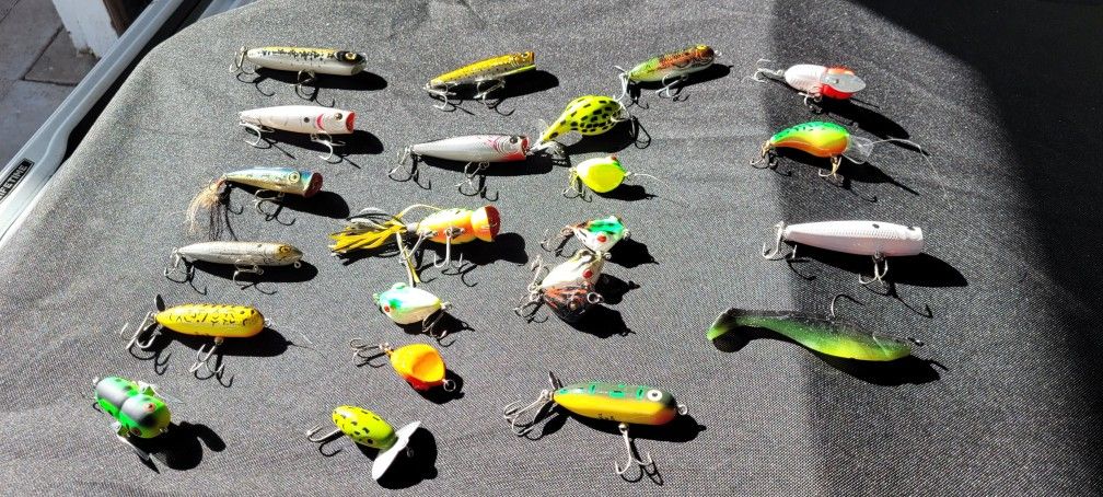Fishing Lures And Wts ..hooks