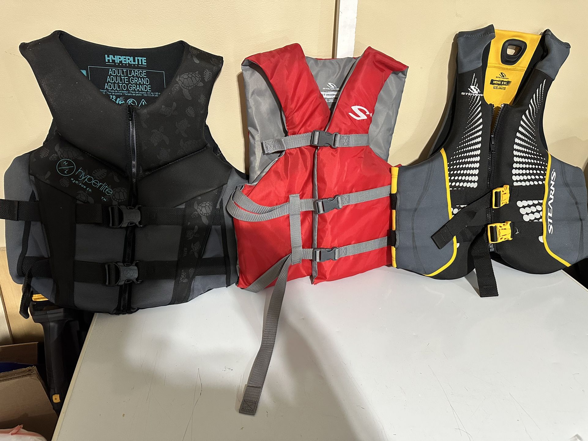 3 New Life Vests