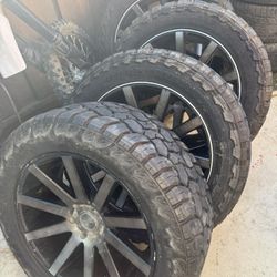 35X12.50R22LT