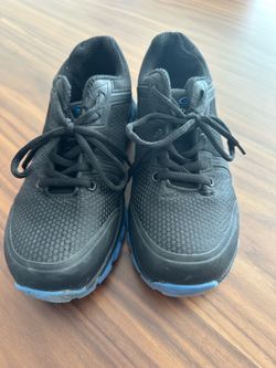 Women’s Size 7 Safety Shoes