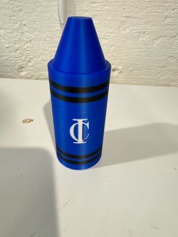 Crayon container