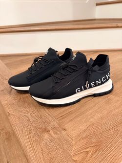 Givenchy Men Size 12 Snicker