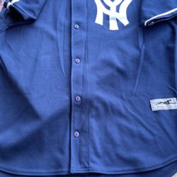 New York Yankee Jersey’s Size XL