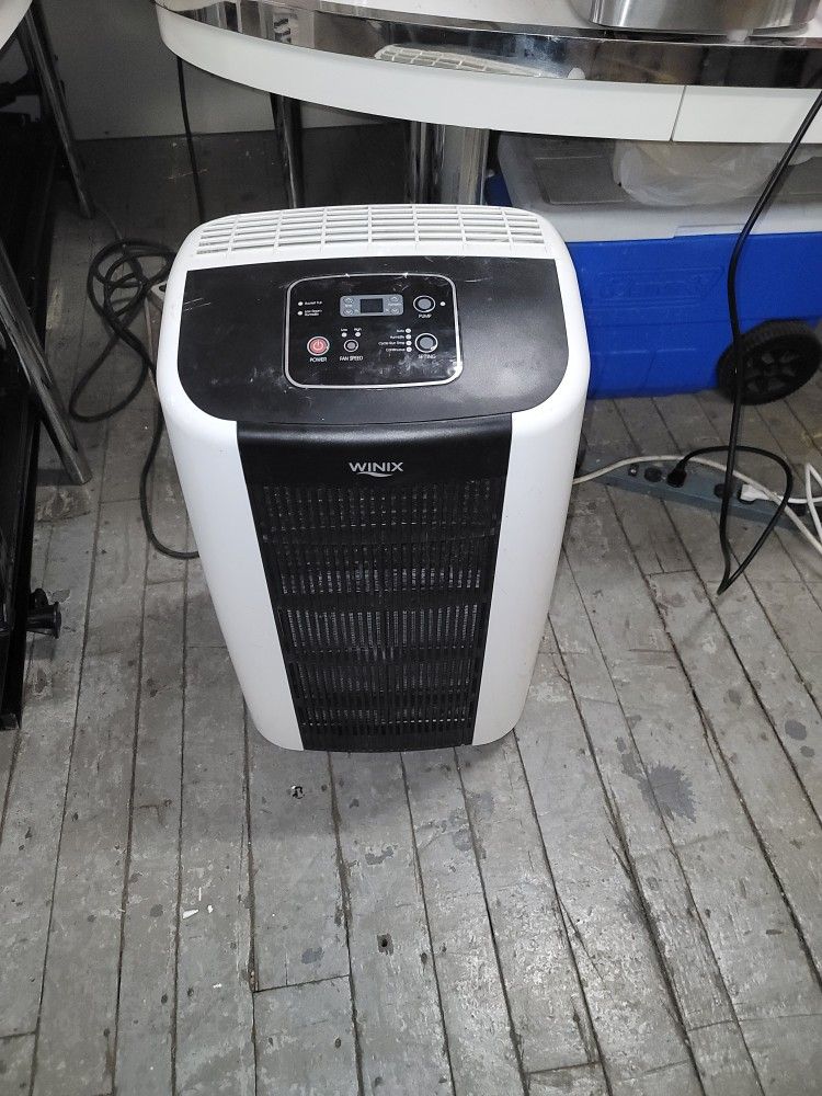 50 Pint Winix Dehumidifier With Internal Pump