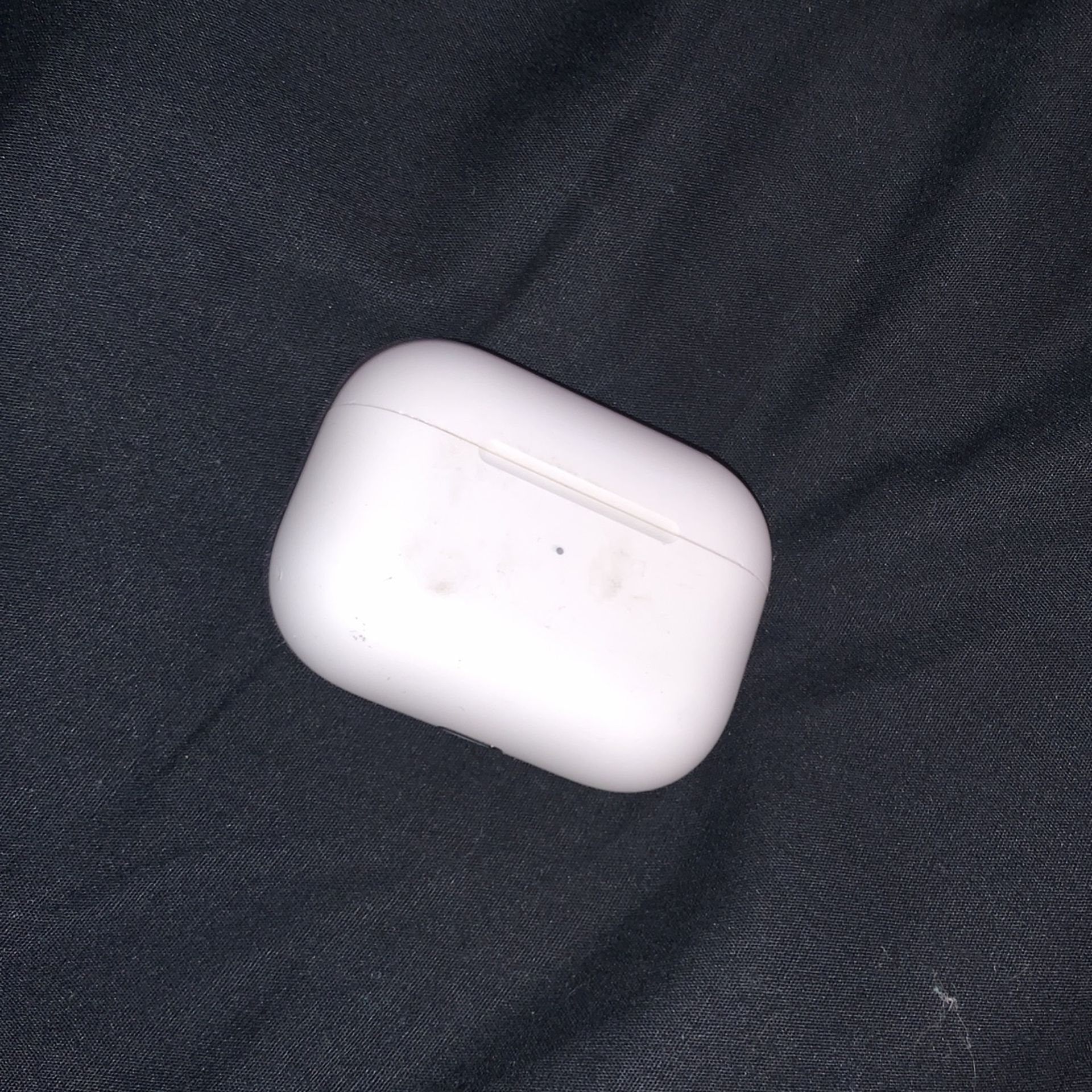 Airpod pro with one earbud