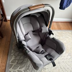 Nuna Pipa Rx Car Seat & 2 Bases