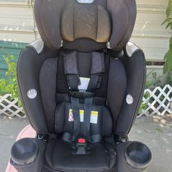Car seat Evenflo Revolver 360 