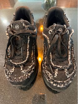 Michael Kors size 6