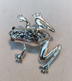 Lot of 3 very nice pins.

Pictures are of the actual lot you will receive. 

Cash and carry only