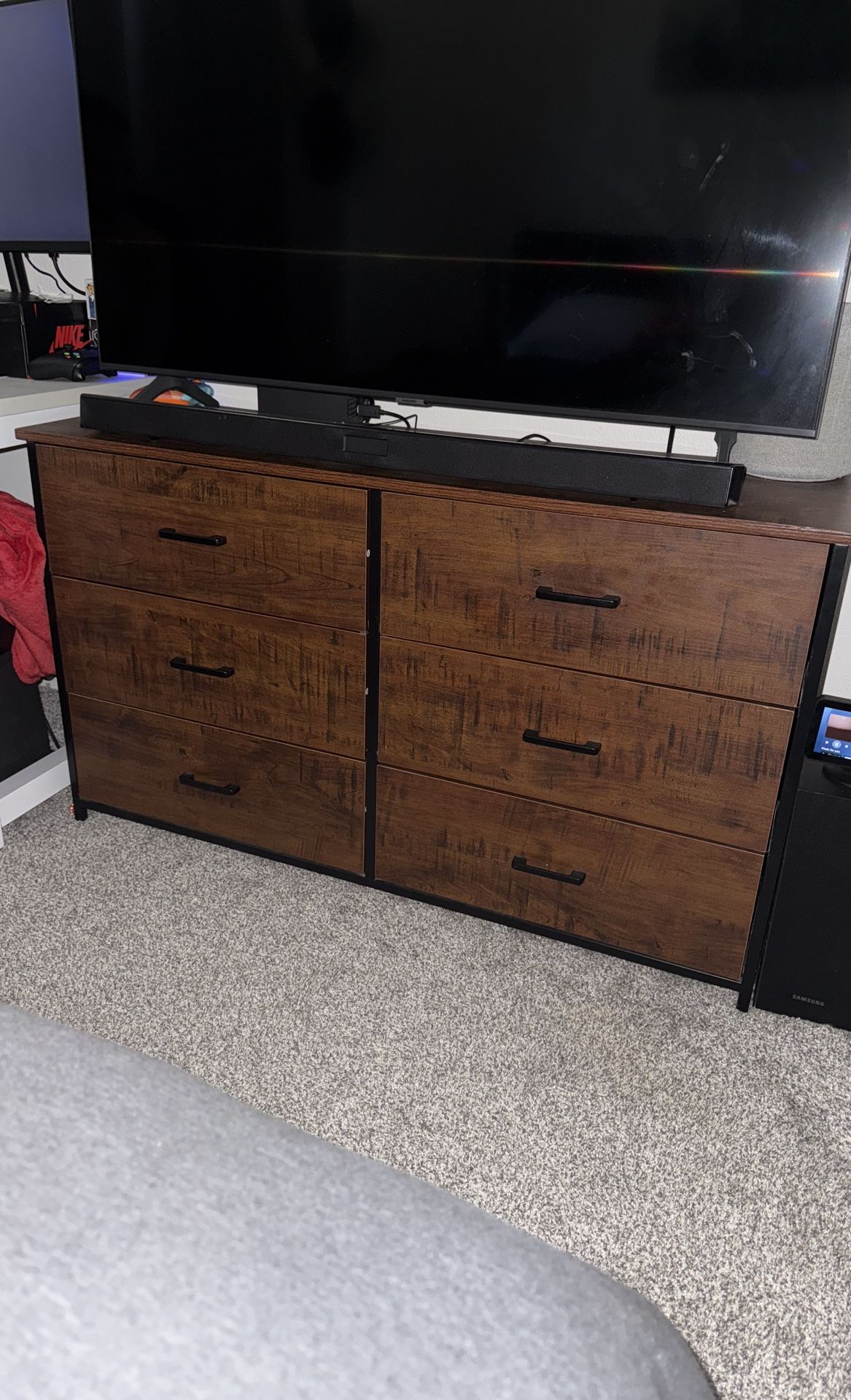 Brown Dresser (Good Condition)