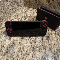 Super Mario OLED Switch + DBRAND SKIN + 512gb MicroSD