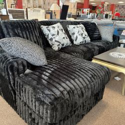 98103,,, 2 Pc. Sectional 