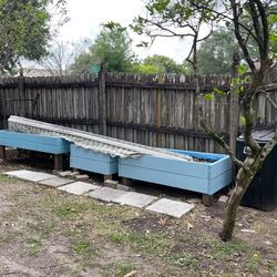 Built To Last PLANTERS