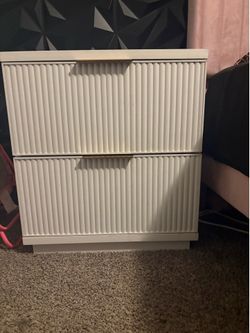 2 night stands $75