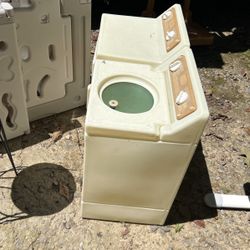 Childs Washer And Dryer Set 