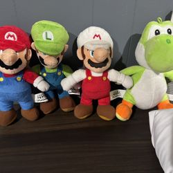 Mario Plushie Set