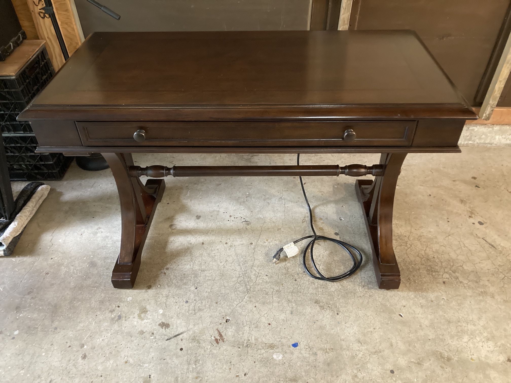 Desk w/drawer Power Outlets and USB Charging Outlets