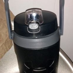 Under Armour Thermo 64oz