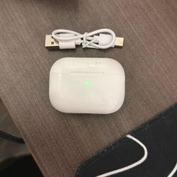 AirPod Pro 2 With Charger