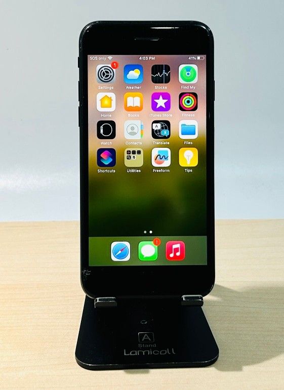 Apple iPhone SE 64GB T-Mobile//MetroPcs Fully Functional
-crack screen