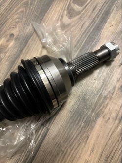2011 Nissan rouge AWD right front passenger CV AXLE