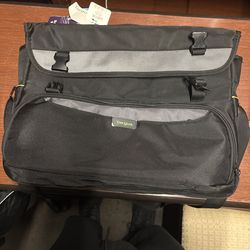 Targus Laptop Messenger Bag / Laptop Case