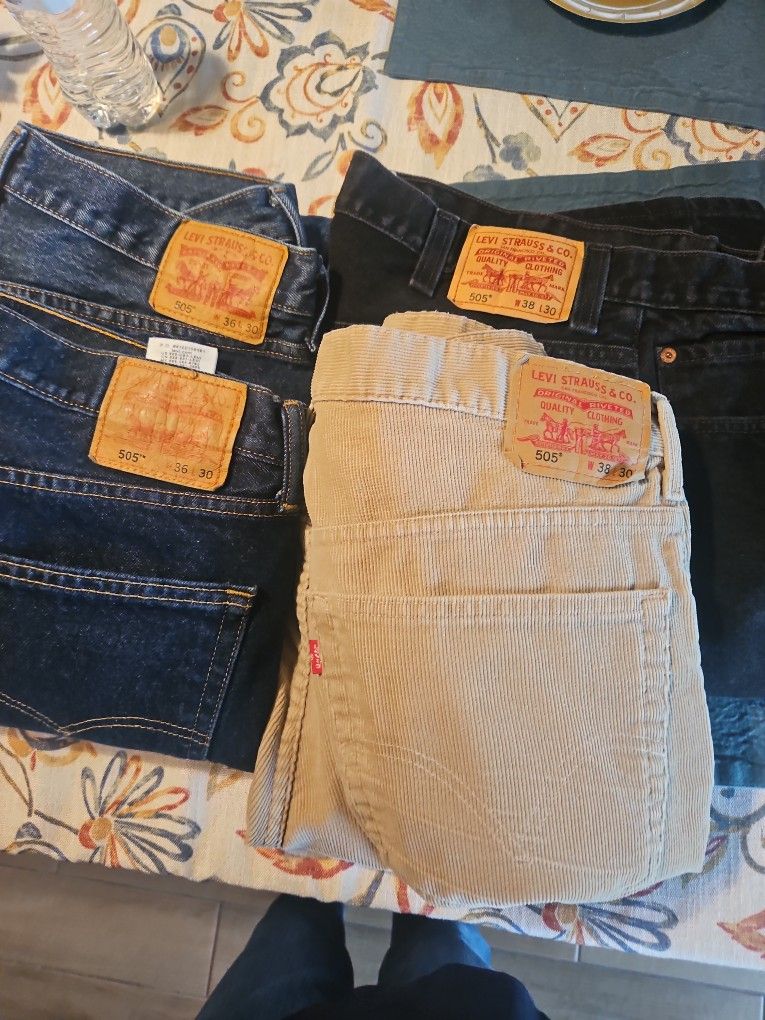 Mens Levi