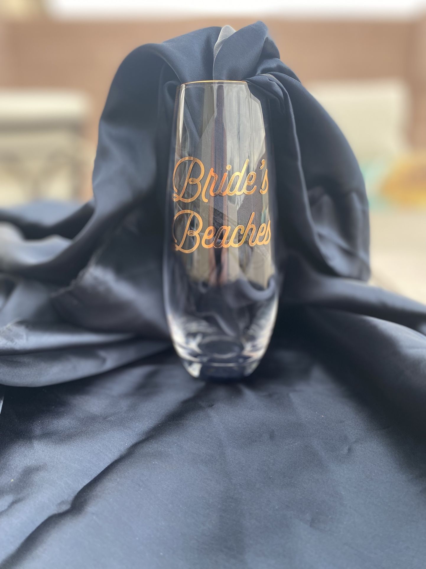 10 New “Brides Beaches” Stemless Wine Champagne Glasses 12oz Wedding Bridesmaid Bridal Shower Bachelorette Party Decor