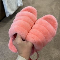 Ugg slippers 