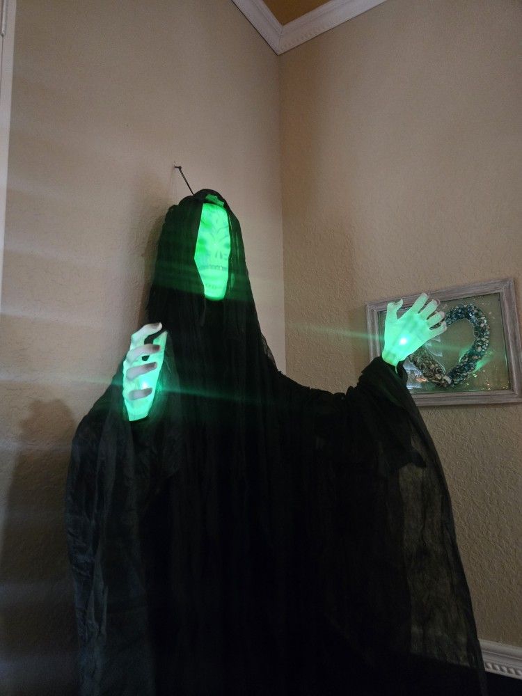Animated Hooded Phantom talking lights up green
