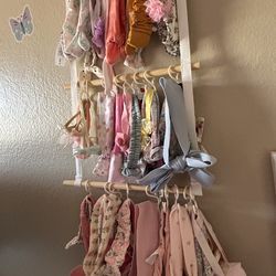 Babygirl bows and bow holder