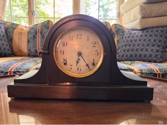 Vintage Wooden  Mantel Clock