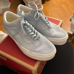 Vans Women’s 8