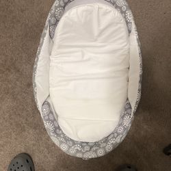 Snuggle Nest Portable Co Sleeper 