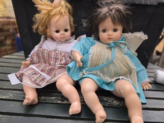 Vintage Madame Alexander Dolls Lot of 2 – 1965 & 1978 Collectible Dolls with Original Clothing