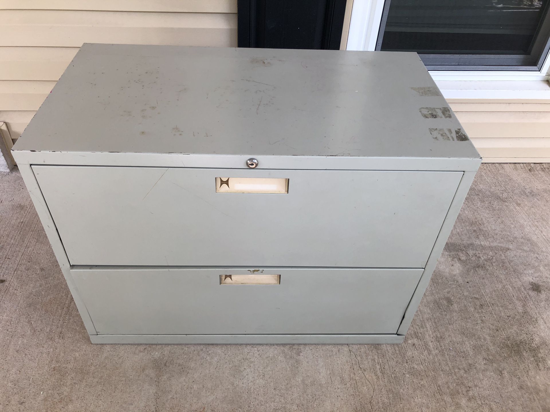 FREE! Lateral File cabinet - MUST GO!!!