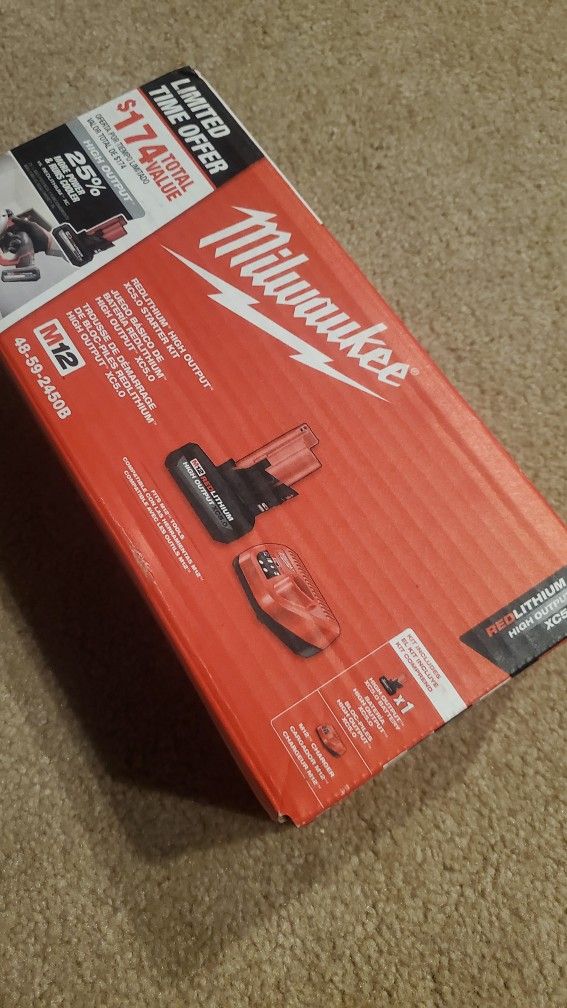 Milwaukee M12 Xc5.0 Battery And Charger Kit