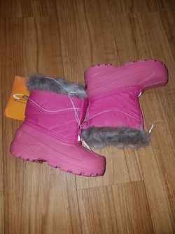Snow boots for girl size 10