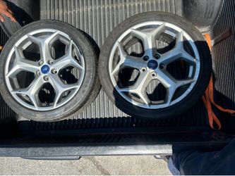 235/40/18 Set of Wheels