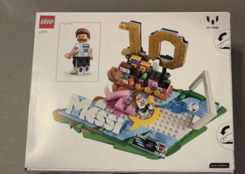 Messi Lego set open