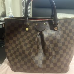 Louis Vuitton Purse